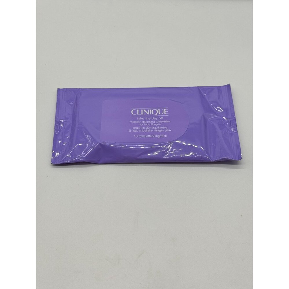 Clinique Take The Day Off Cleansing Towelettes (10 Towelettes)